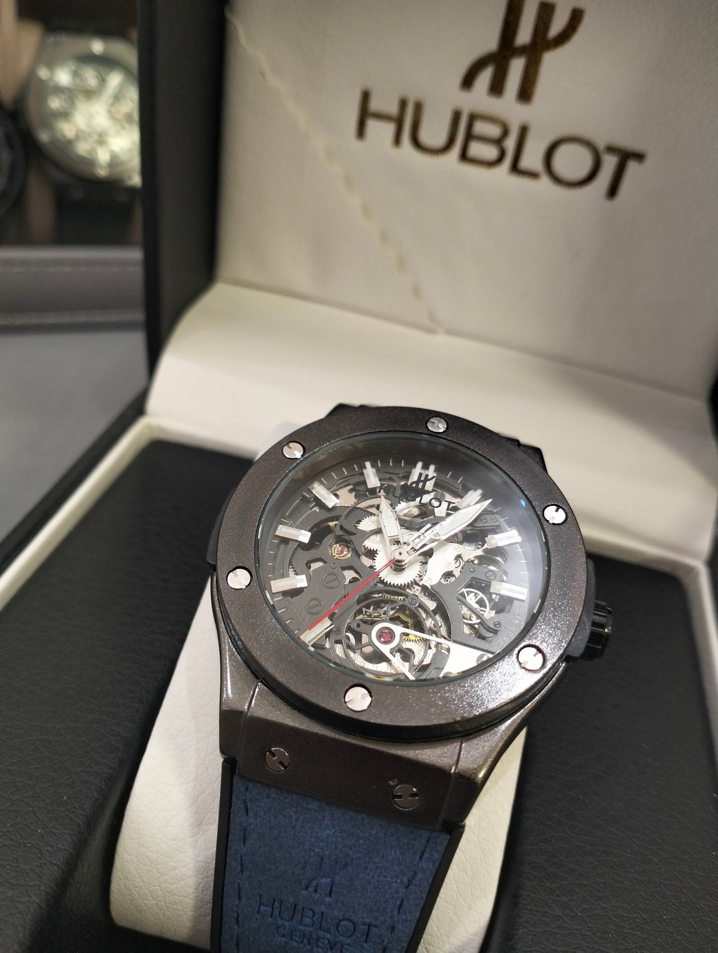 HUBLOTساعة الميكانيكية